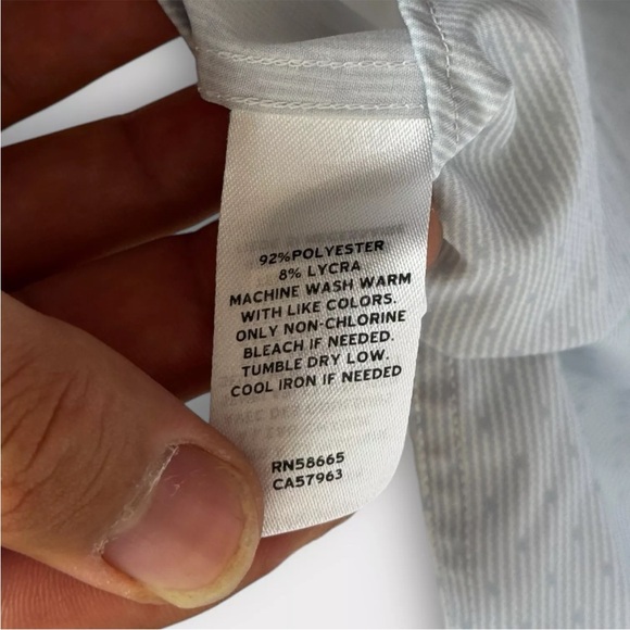 Nordstrom Mens Shop Tech Smart Trim Fit Mens Medium Long Sleeve Performance EUC - Picture 6 of 10